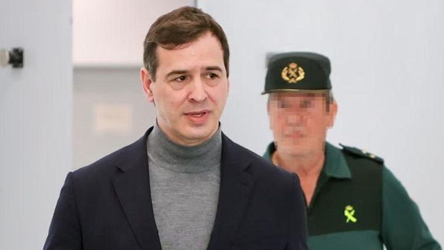 Esto es lo que cobró el hermano del presidente del Gobierno de la Diputación de Badajoz