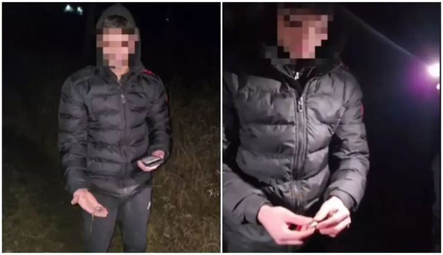 Doi tineri, reținuți în flagrant în timp ce ascundeau droguri în…