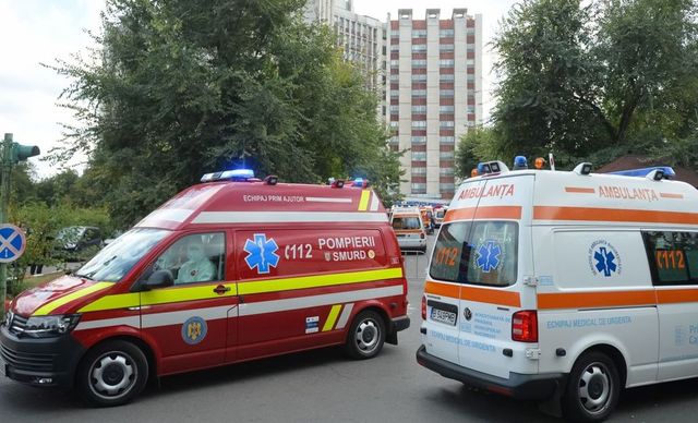 Elevi veniți la Olimpiada Națională de Istorie au ajuns de urgență la spitalul din Brașov, după ce au fost duși de profesori la restaurant