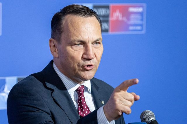 Bekérette a lengyel külügy a varsói magyar nagykövetet, miután Magyarország menedékjogot adott két lengyel állampolgárnak