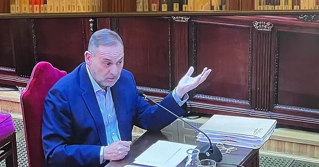 Ábalos se presenta como víctima en el Supremo y lo niega todo: «Soy carne de meme»