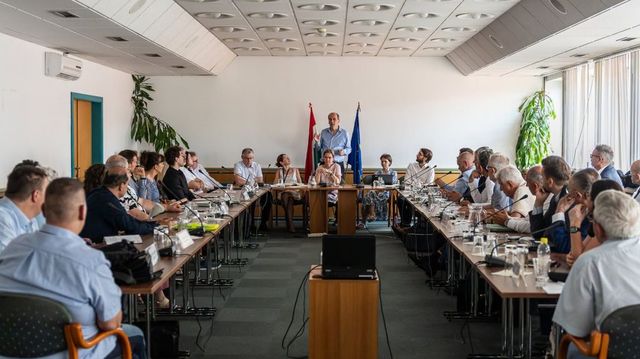 Szakmai kerekasztal-egyeztetéseket indított az Egészségügyi Minisztérium