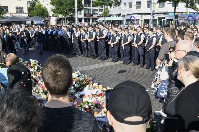 Încă un politician din orașul german Mannheim a fost rănit într-un atac cu cuțitul