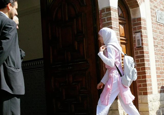 Austria prohíbe el velo en las escuelas para menores de 14 años