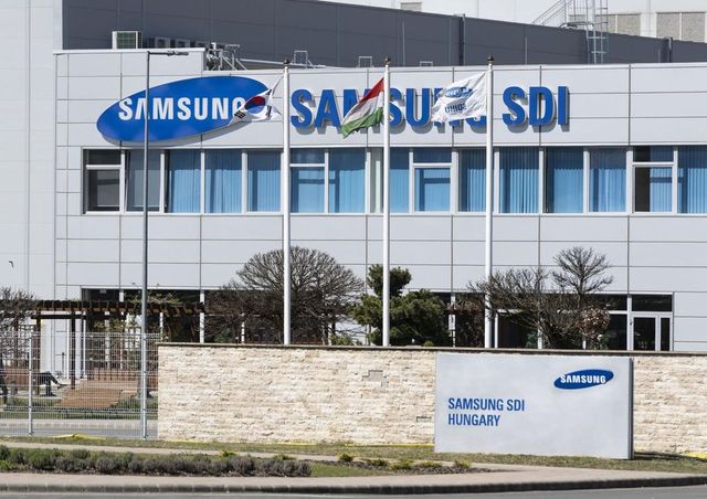 Fico szerint bezárhat a Samsung-gyár Galántán