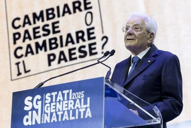 Mattarella, la natalità è un tema vitale per l'Italia