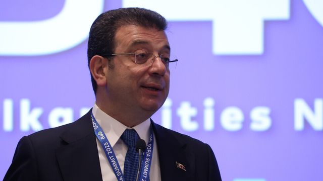 Прокуратурата иска присъда от над 2000 години за бившия кмет на Истанбул Имамоглу