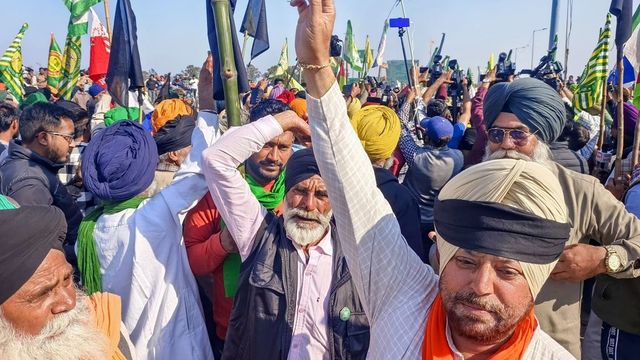 Farmer Leaders Give Countrywide Four-hour-long 'Rail Roko' Call for March 10, to Reach Delhi on March 6