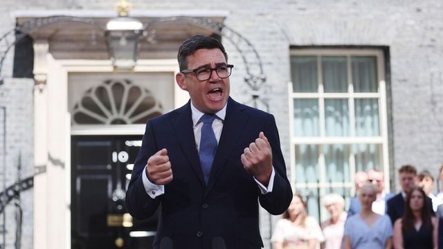 Burnham a Downing Street, 'la sfida è restituire la stabilità al Paese'