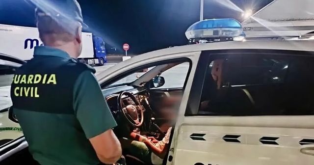 Un padre olvida a su hijo de 10 años en una gasolinera deCáceres y no se percata hasta que la Guardia Civil da con él doshoras después