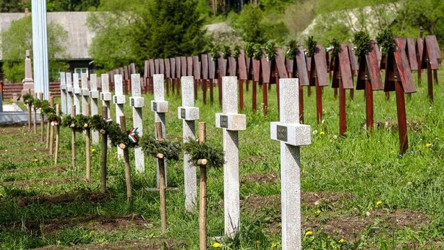 Magyarellenes molinóval emlékeztek a román nacionalista szervezetek Úzvölgyében