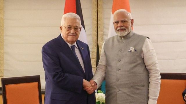 PM Modi Meets Palestinian President, Expresses “Deep Concern” Over Gaza