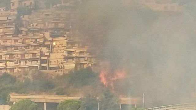 Allarme del sindaco: 'Taormina brucia, la situazione è veramente tragica'