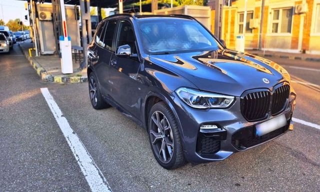 Un moldovean a plătit 59.000 de euro pe o mașină și a rămas fără ea la Vama Albița
