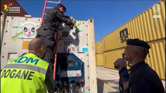 Porto di Gioia Tauro, sequestrata cocaina per 30 milioni