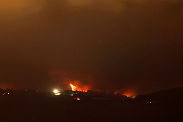 Az izraeli hadsereg korlátozott szárazföldi katonai műveleteket jelentett be Libanon területén – frissül