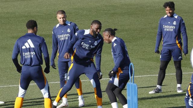 Bola extra por un liderato con asterisco en Mestalla