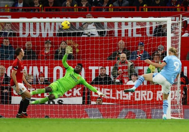 El City aplasta al United en Old Trafford