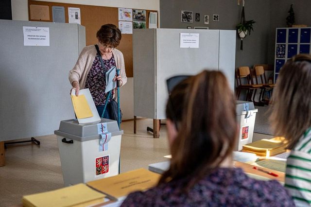 Volby budou v říjnu: Pavel zveřejnil datum komunálních a senátních voleb