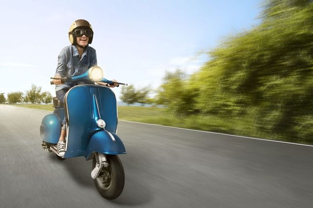 Permisul pentru categoria B va fi valabil și pentru motociclete