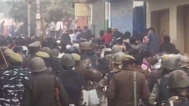 Clashes In UP's Sambhal Over Mosque Survey, Stones Thrown, Tear Gas Fired | English News | News18