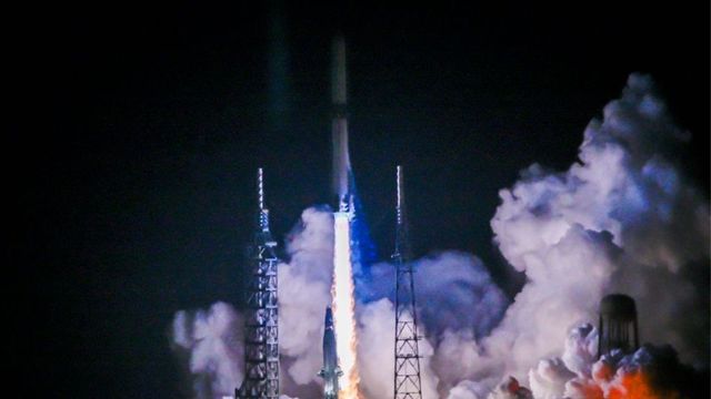 Blue Origin изстреля ракета с два орбитални апарата на НАСА за наблюдение на Марс