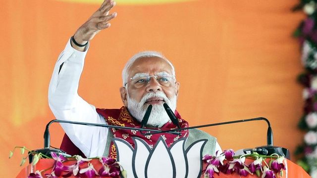 PM Modi flags off four new trains in Kerala, launches SVANidhi Credit Card