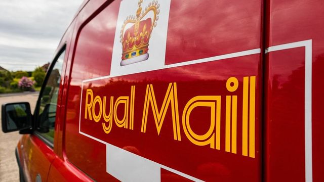 Křetínský má zájem o vlastníka britské pošty Royal Mail