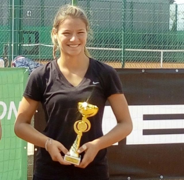 Лия Каратанчева се класира за втория кръг на сингъл на турнира по тенис във Врънячка баня