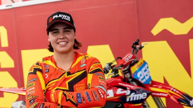 Daniela Guillén, primera mujer española campeona del mundo de motocross