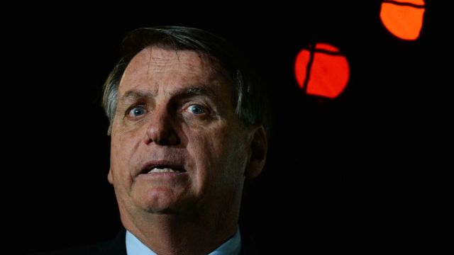 Jair Bolsonaro a fost arestat cu câteva zile înainte să fie închis pentru 27 de ani în închisoare