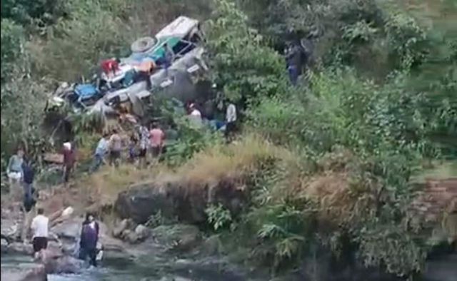 At least 20 dead after bus falls into gorge in Uttarakhand's Almora