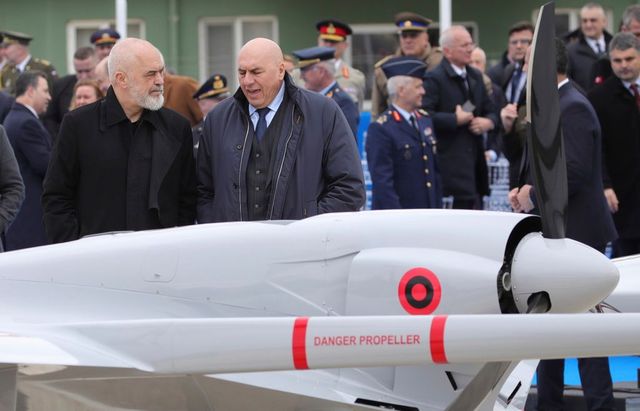 Albania, precaută față de Rusia, redeschide o bază aeriană din epoca sovietică