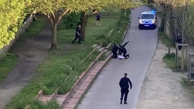Un bărbat a fost ucis într-un atac cu cuțitul în Bordeaux VIDEO