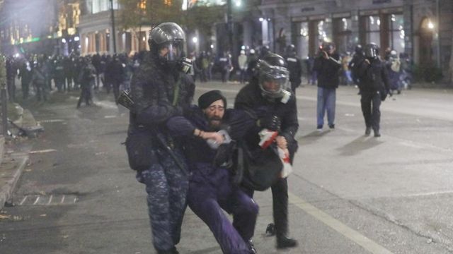 Ziua 5 de manifestații violente în Georgia. ONU denunță o folosire ″disproporționată a forței″