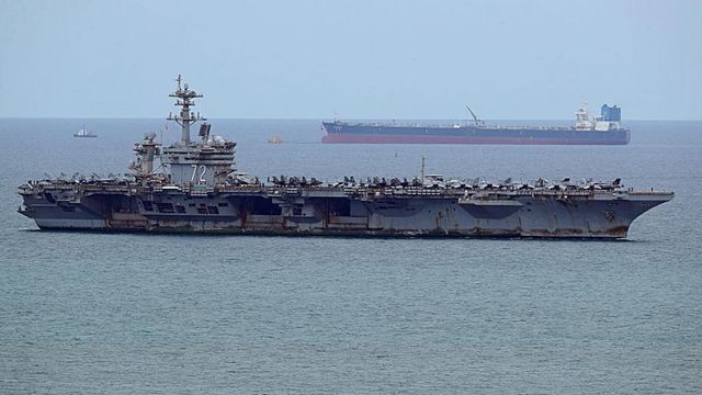 Portavionul USS Abraham Lincoln a ajuns în Thailanda după o misiune de peste 270 de zile