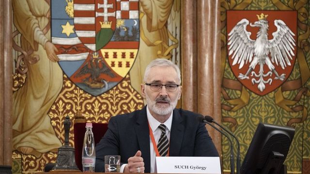 Távozik az Országgyűlés Hivatalának főigazgatója, rendszerváltás jöhet az Országgyűlésben is