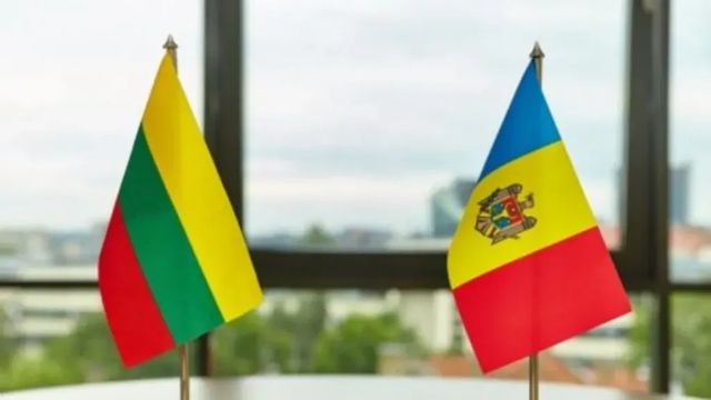 Membrii Comitetului pentru afaceri externe din Seimasul Lituaniei efectuează o vizită în Moldova