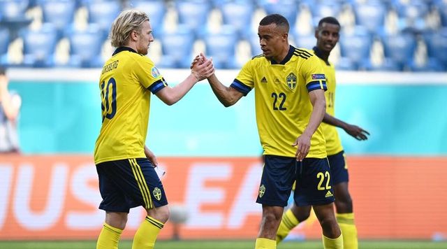 Isak impresses as Sweden beats Slovakia 1-0 at Euro 2020