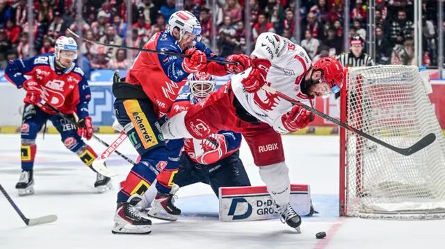 Finále play-off extraligy Třinec – Pardubice