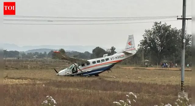 Private plane crashes near Rourkela in Odisha, 6 injured