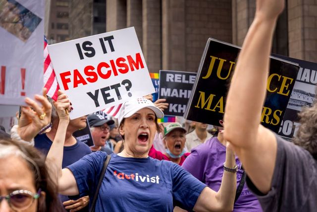 Curtea Supremă a SUA respinge încercarea lui Donald Trump de a limita cetățenia americană prin naștere