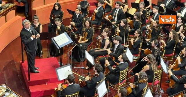 Senato, concerto di Natale con Muti alla presenza di Mattarella