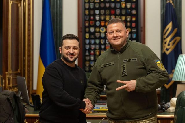 Șeful armatei ucrainene, Valeri Zalujnîi, a fost demis. Zelenski spune că a venit timpul pentru o schimbare