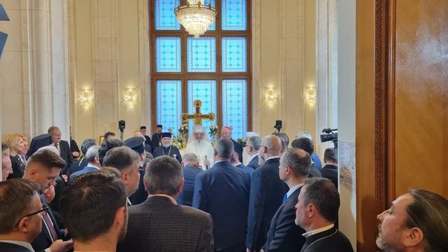 Capela ortodoxă din Parlament - simbol al angajamentului față de valorile naționale