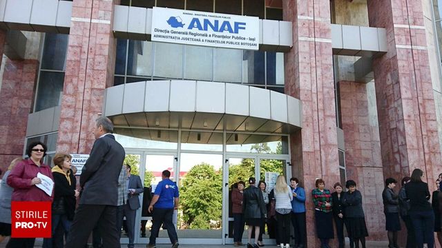 Mii de mașini blocate după controalele ANAF la firmele de ride-sharing