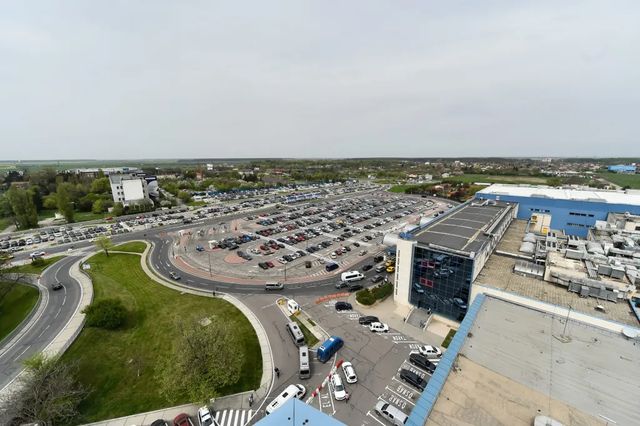 Aeroportul Henri Coandă va avea o nouă parcare pentru autoturisme