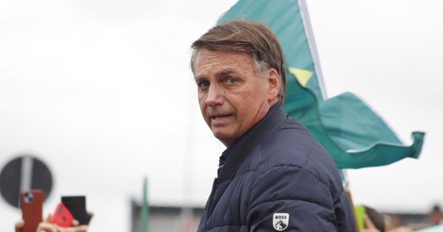 Kórházba került Jair Bolsonaro volt brazil elnök