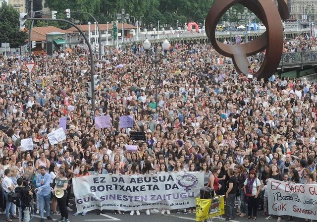 Condena a la baja para la 'Manada de Castelldefels'