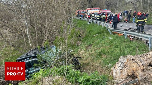 Plan roșu de intervenție în Sibiu. Șapte persoane au fost rănite într-un accident rutier
